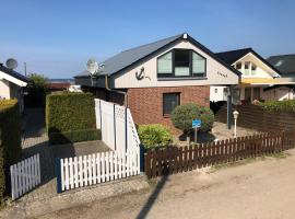 Ferienhaus Priwall Waldweg 3, posada u hoster&iacute;a en Priwall