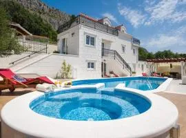 Luxury VILLA MAJA with whirlpool, heated pool, gym, sauna, panoramic sea views