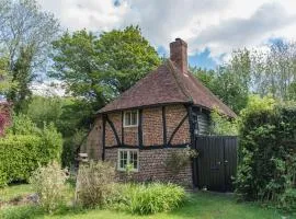Walnut Tree Cottage by Bloom Stays
