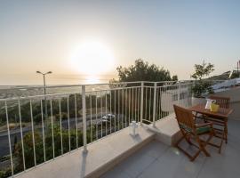Eshkol Housing Haifa - Luxury Villa Panoramic Sea View חיפה כרמל, hotel v destinaci Haifa