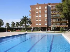 AT242 Comunidad con piscina en 1ra línea de la playa