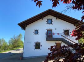 Ferienhaus am Kagerstein, country house in Neukirchen beim Heiligen Blut