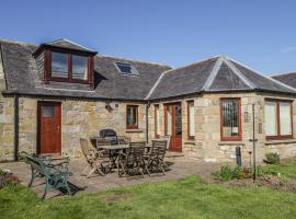 5 Williamston Steading, Elgin, holiday home in Elgin