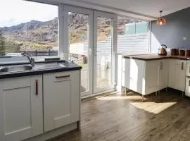 19 Cwmorthin Road