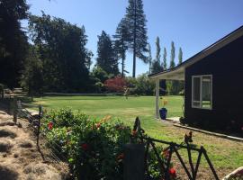 Holmestead Farm, hotel with parking in Methven