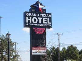 Grand Texan Hotel and Convention Center, hótel í Midland