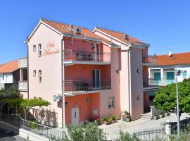 Apartments Villa Miranda, B&B in Vodice