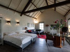 Room to rent with own entrance, living room and bathroom, privatni smještaj u gradu 'Blitterswijck'