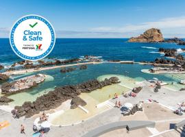 Aqua Natura Madeira: Porto Moniz'de bir plaj oteli