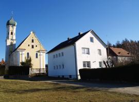 Ferienwohnung Beate 1, cheap hotel in Ziemetshausen