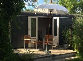 Gipsy wagon near Amsterdam and beach, lodge in Velserbroek 
