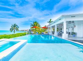 Villa Northwinds - At Orange Hill - Private Pool, villa em Nassau