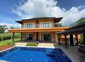 Villa Tango Victoria Resort, Koh Yao Noi, hotel in Ko Yao Noi