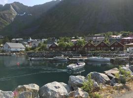 Kaikanten Gryllefjord – hotel w mieście Gryllefjord