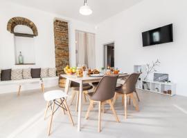 Livadi house Tinos, hotel cerca de Playa de Kolympitra, Káto Klísma