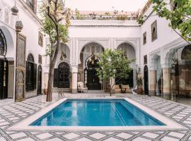 Riad Maison Bleue and Spa, golf hotel in Fez