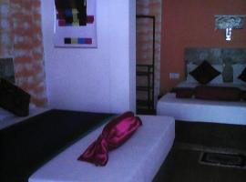 Lotus Inn Tourist Resort: Dambulla şehrinde bir otel