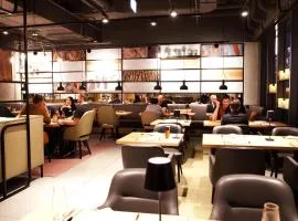 Hotel Indigo Berlin - East Side Gallery