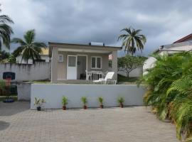 Bungalow climatisé neuf Saint Pierre Ile de la Réunion, holiday home in Ravine des Cabris