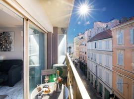 Near Croisette- 4 Star Studio -SeaView, hotel perto de Palace of Festivals and Congresses of Cannes, Cannes