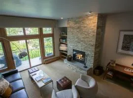 Highlands Townhome by Vail Realty