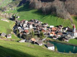 Ferienwohnung ob Vierwaldsättersee, hotell i Isenthal