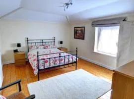 Taffs Well Cottage