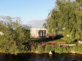 Alphen에 위치한 캠핑장 Tiny House by the water - de Schans Alphen