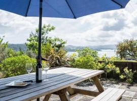 Blue Peter - Opua Holiday Home, Cottage in Opua