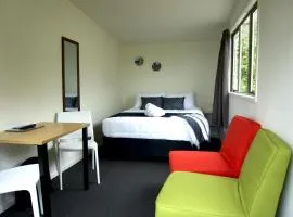 Takapuna Beach Holiday Park