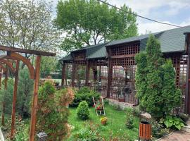 Pensiune Restaurant Rustic Rm Sarat, hotel v destinaci Rîmnicu Sărat