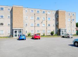 Wentworth Apartment with 2 bedrooms, Superfast Wi-Fi and Parking, hotel in Sittingbourne