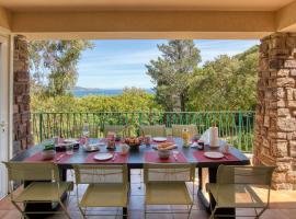 Villa Cavalaire sur Mer, hotell i Cavalaire-sur-Mer