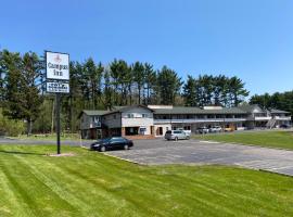 Campus Inn Baraboo, hotel cerca de Mid-Continent Railway Museum, Baraboo