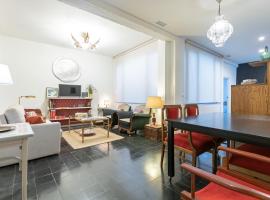 Garci Deluxe Suite by Valcambre