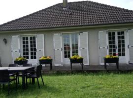 Les Gites Lussacois, rental liburan di Lussac les Chateaux