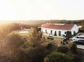 Russo Surf Resort - Vale Figueiras