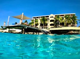 The Bellafonte - Luxury Oceanfront Hotel, hotel in Kralendijk