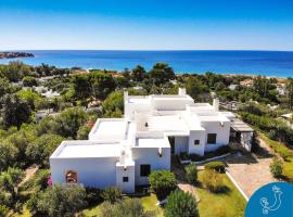Dimora Caterina - Exclusive villa with sea view, hotel i Geremeas