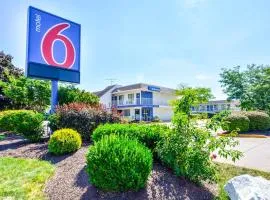 Motel 6-Windsor Locks, CT - Hartford