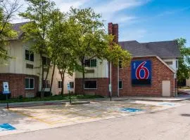 Motel 6-Arlington Heights, IL - Chicago North Central