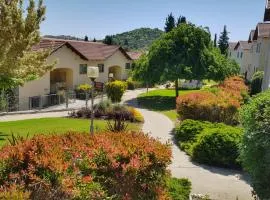 Tzuba Hotel