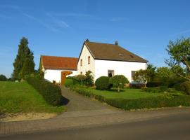 Ferienwohnung Eifelgold Esch, hotel with parking in Esch