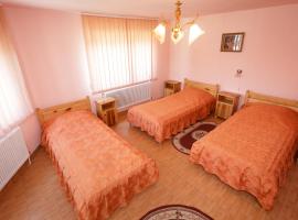 Pensiune Casa Blanca, hotel v destinaci Cimpulung