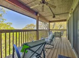 Cozy Branson Getaway ~ 2 Mi to Silver Dollar City!