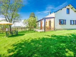 Holiday Home in Porcheresse near Redu Trails