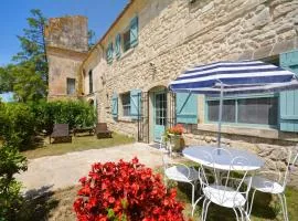 Maison de 2 chambres avec piscine partagee jardin amenage et wifi a Saintes Maries de la Mer