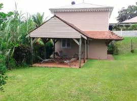 Maison de 2 chambres avec jardin clos et wifi a Gros Morne