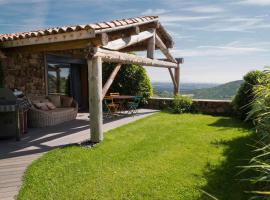 La Chomotte, hotel v destinaci Saint-Alban-dʼAy