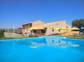 6 bedrooms villa with private pool enclosed garden and wifi at La Salzadella, holiday home sa Mas dʼen Rieres